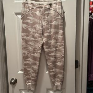 Athleta Balance Printed Jogger in Neutral Camo Colors